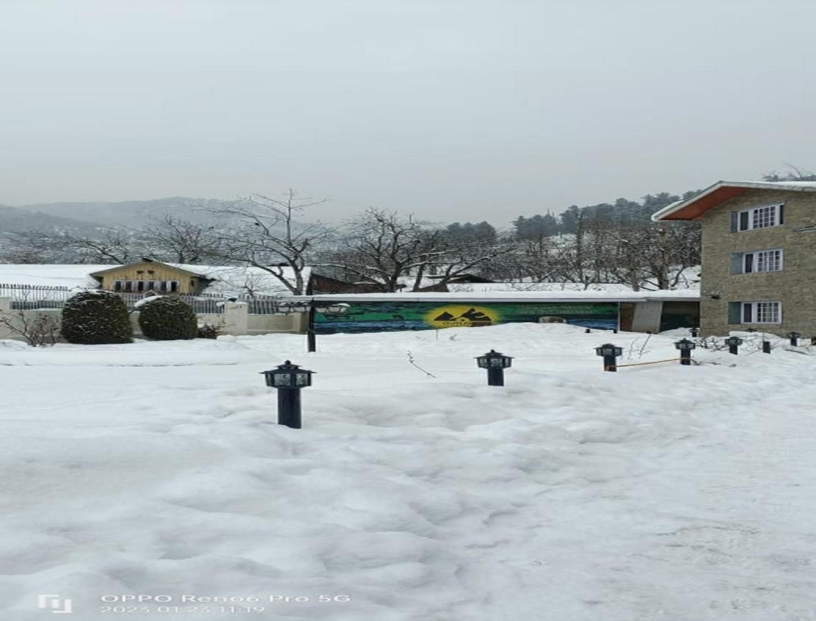 Hotel Outlook Pahalgam Luaran gambar